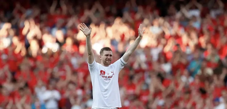 转身没伊布姥爷快,因前队友自杀陷入抑郁,世界杯还被博阿滕顶替