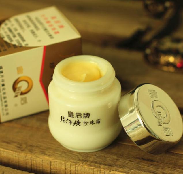 毛孔粗大收缩毛孔最有效测评 (缩小毛孔粗大的产品涂抹)