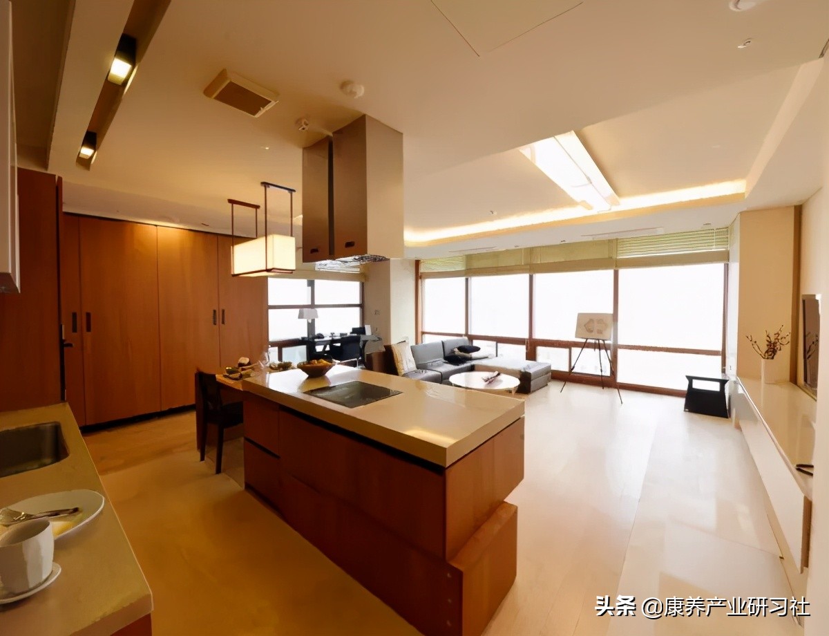 50层楼高、500万元入住押金、5年住满：这个顶级养老公寓长啥样？