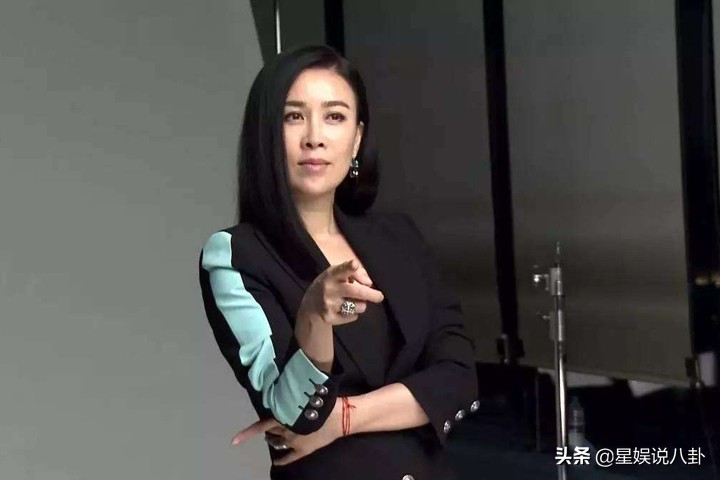 在线宠粉的孙燕姿，口碑不输那英，成就压倒郑秀文