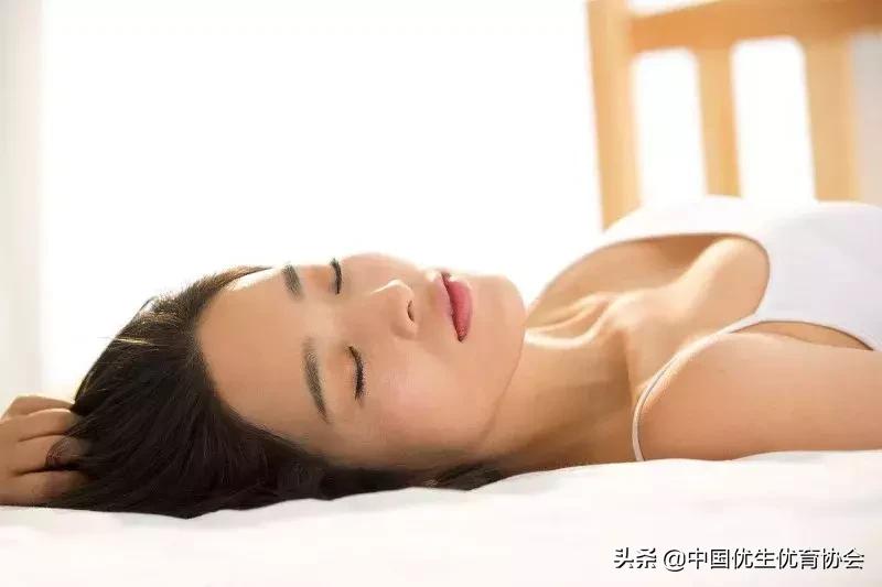 产后恢复7大秘诀让你瘦回小蛮腰,产后做啥运动有助于身材恢复