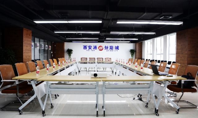 中国“电商小伙”的中亚情缘