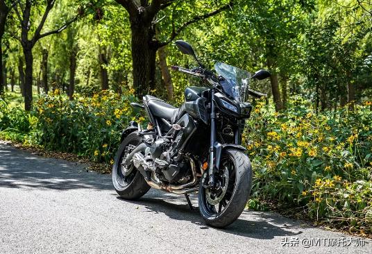 雅马哈mt09六缸百公里加速,一挡破百雅马哈mt09加速性能测试