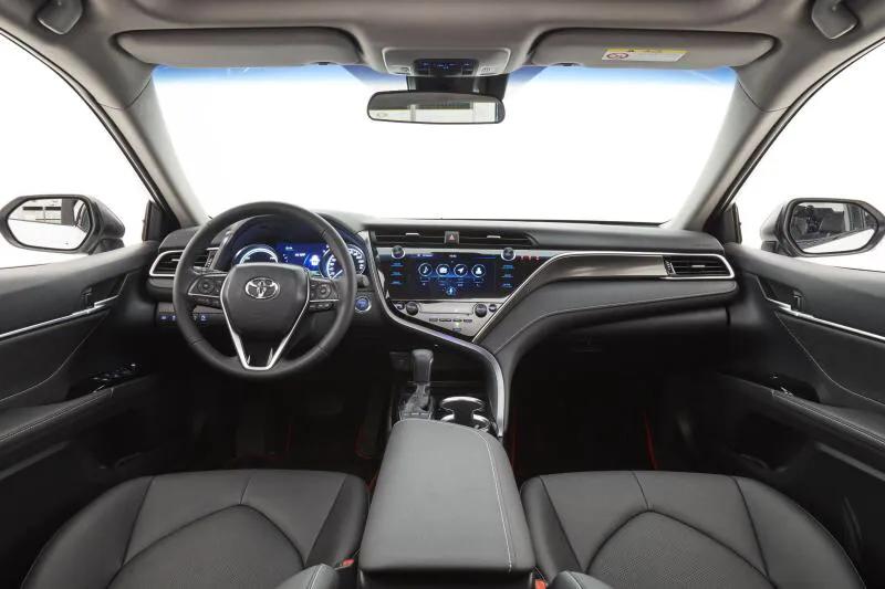 b级车凯美瑞跟雅阁哪个高级,油混凯美瑞和雅阁选谁