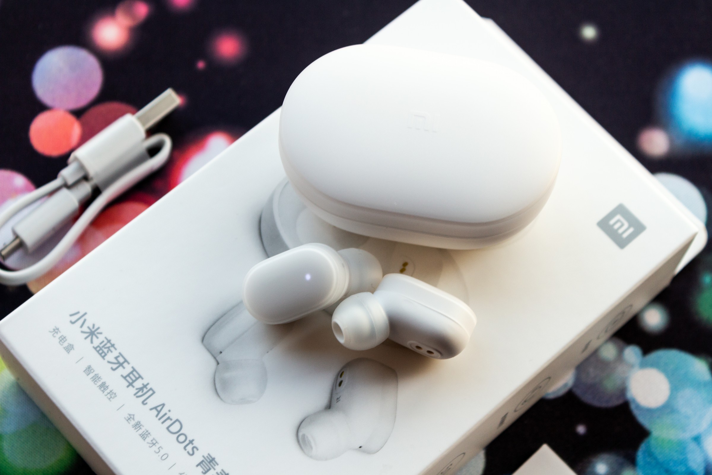 小米蓝牙耳机airdots青春版技巧,小米蓝牙耳机airdots青春版佩戴