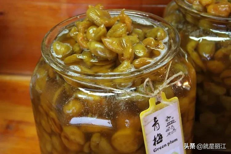 丽江古城里的小店,古城里的一家小店