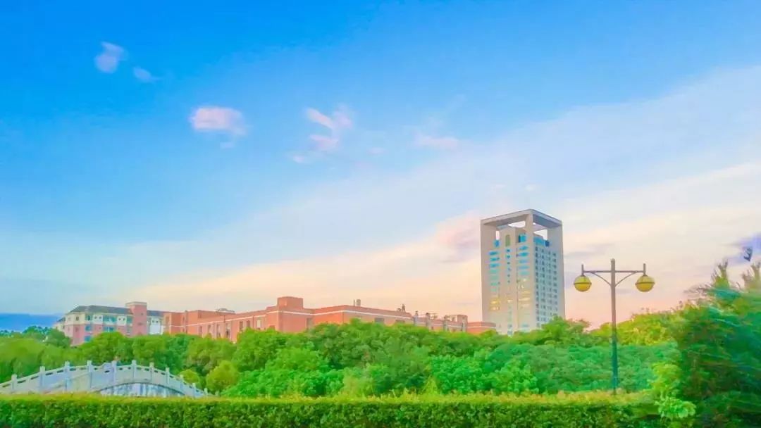 233路尽头的南昌航空大学，承包你的四年青春！