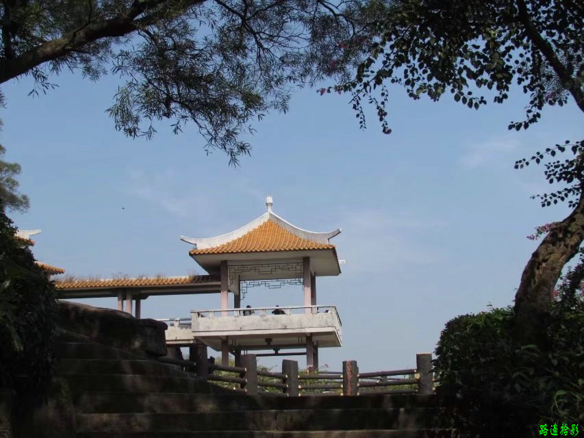 广州莲花山景点,岭南莲花山全景