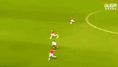 前腰位置的现代之美