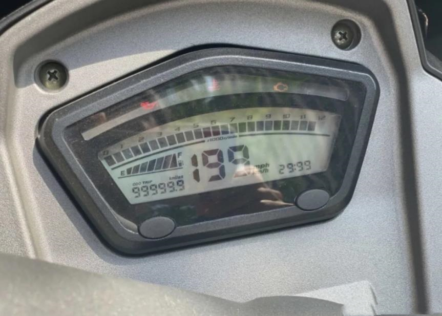 林海150cc水冷倒三轮,林海150水冷踏板拆解