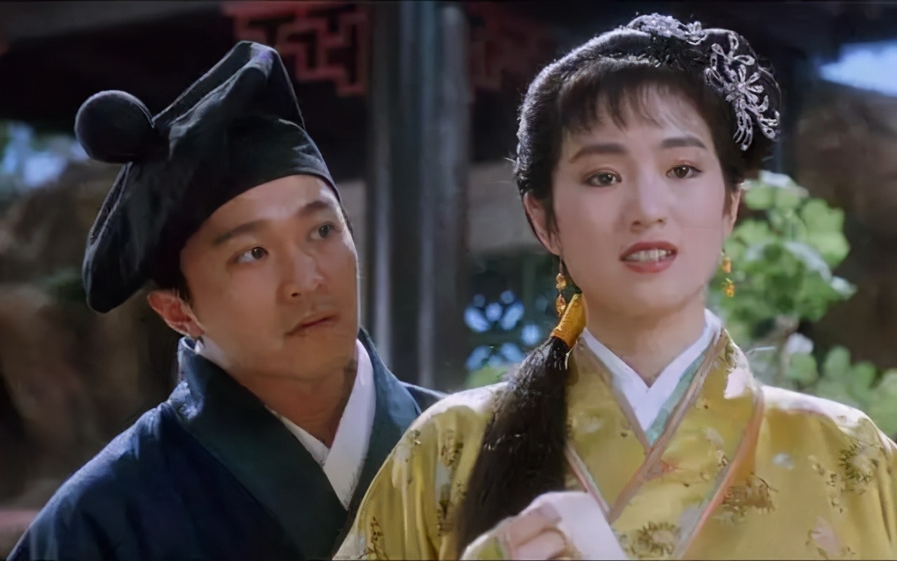 逼成龙下跪、掌掴曾志伟、封杀张柏芝?深扒向氏夫妇叱咤港圈史