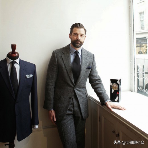 带了1万大洋去伦敦这条街买了条裤子，据说是威廉王子同款