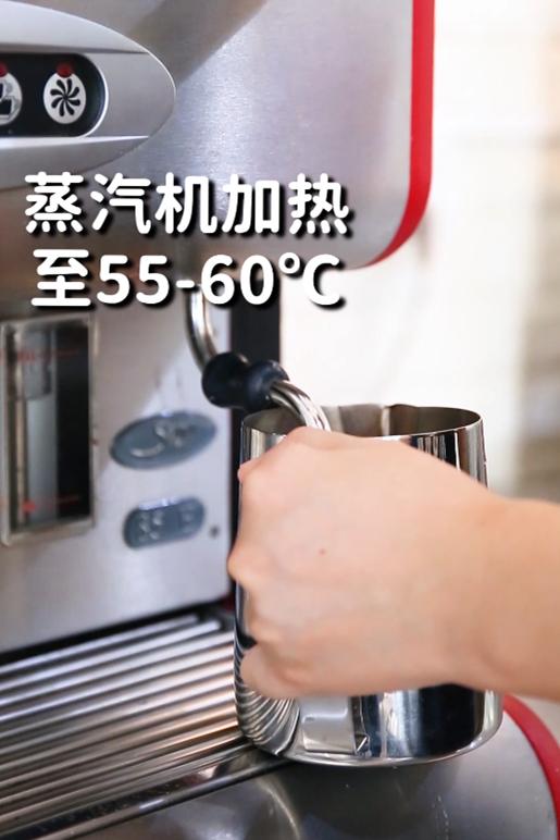 咸蛋黄奥利奥奶茶的做法，小兔奔跑免费热饮配方