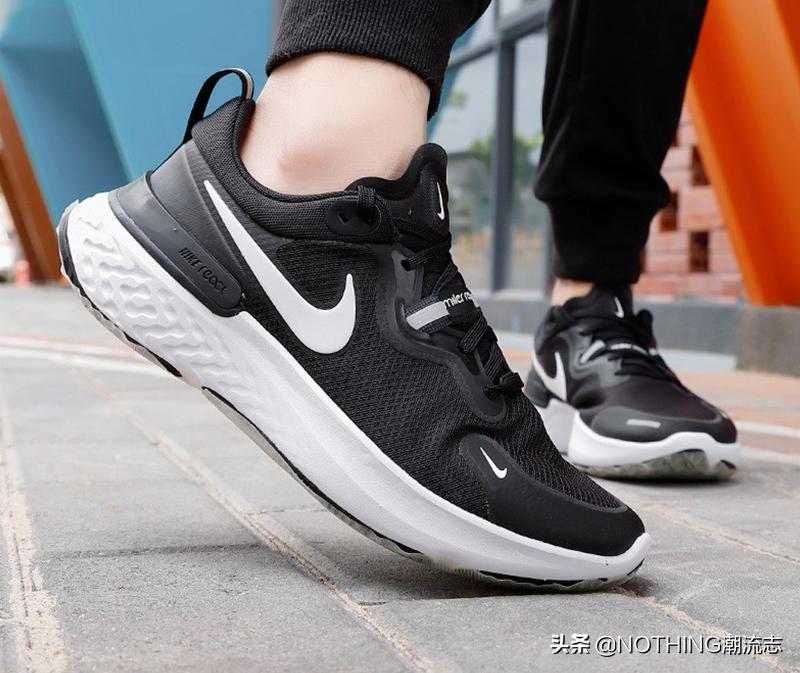 nike跑鞋耐克2019最火的鞋子,nike运动鞋哪一款最好