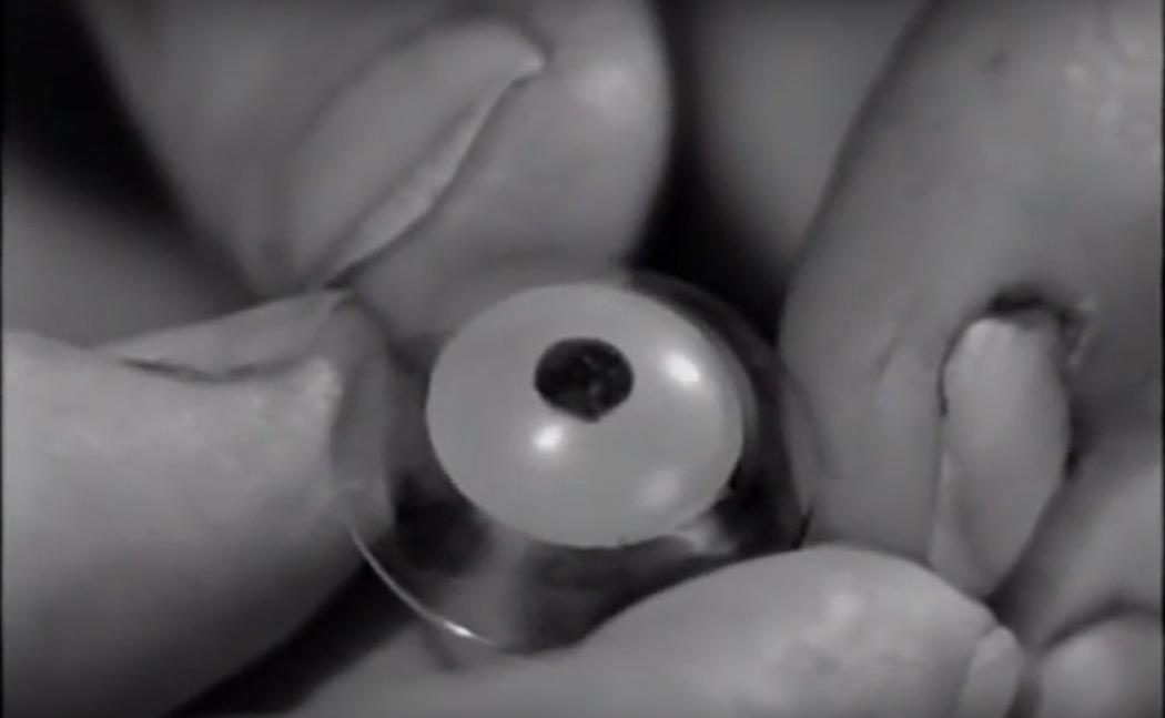 戴美瞳和不戴美瞳的区别 (戴美瞳会不会离不开美瞳)