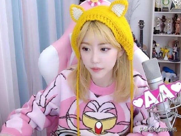 从杀马特“女仆”少女，到斗鱼一姐，她的手段太高明