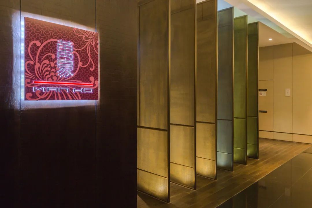 夜游盛世钱塘，赏绚烂灯光秀，打卡杭州钱江新城万豪酒店