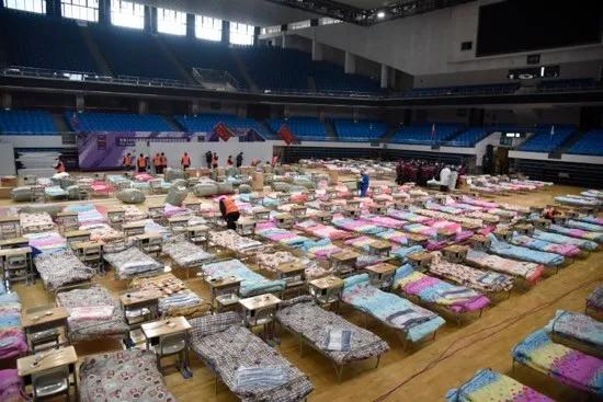 方舱医院的800块拼图,方舱医院拼图