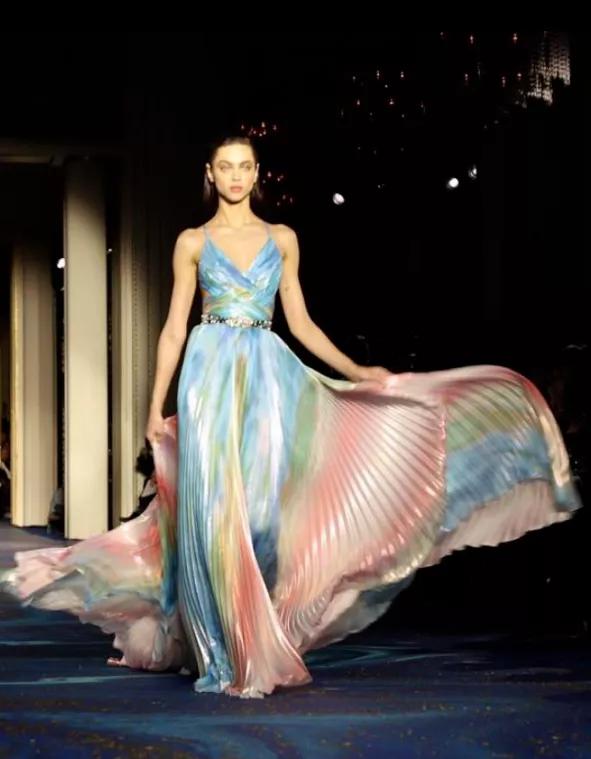 黎巴嫩爆炸发生后,巩俐章子怡的挚爱无声落泪……