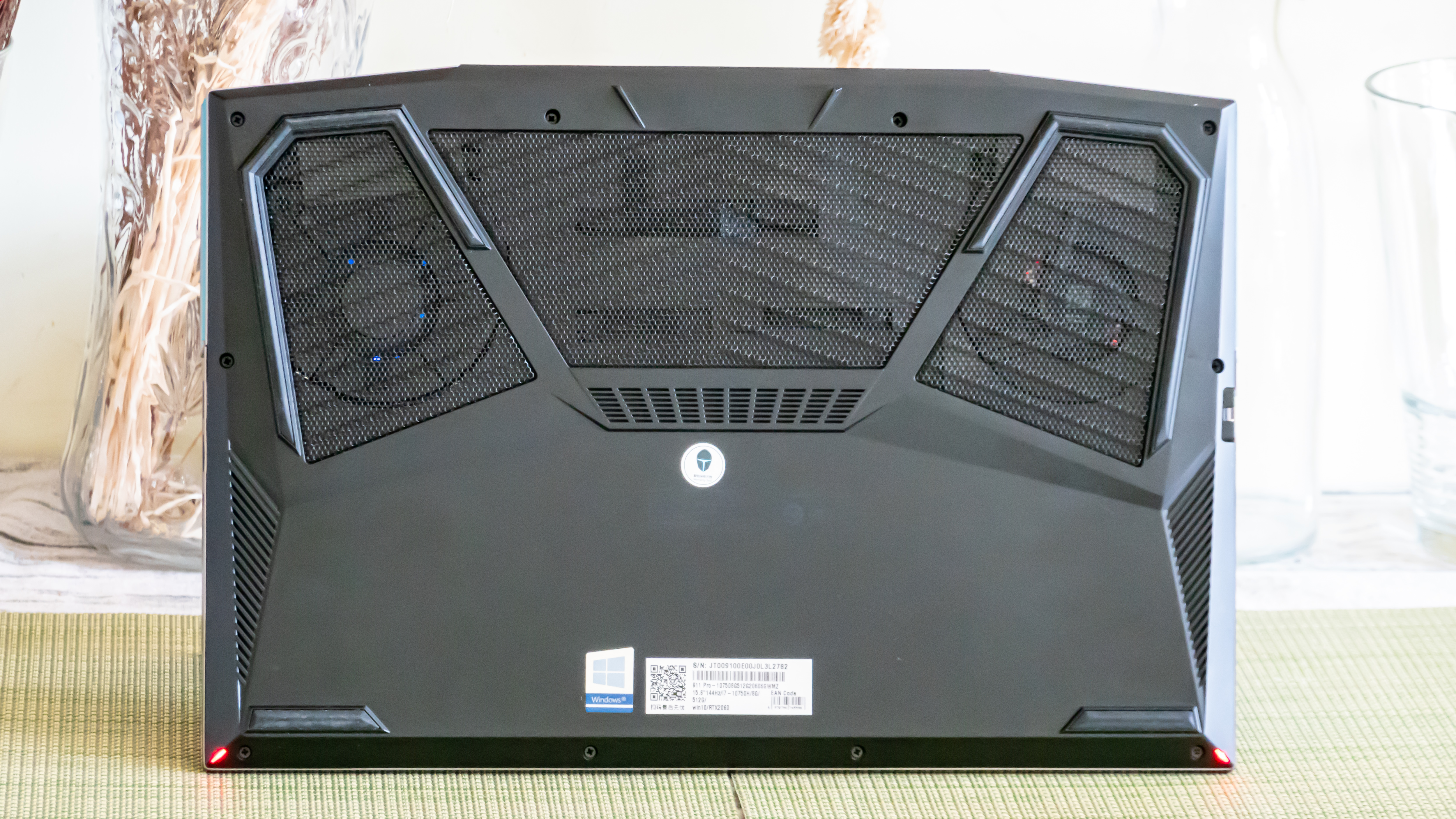 雷神911pro高端笔记本,雷神911pro可以玩的游戏