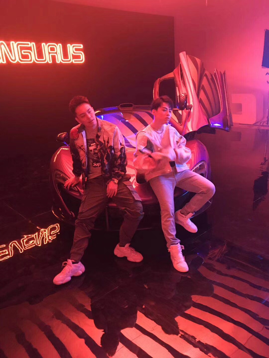 supreme和italia有什么区别,supreme和supremeitalia区别