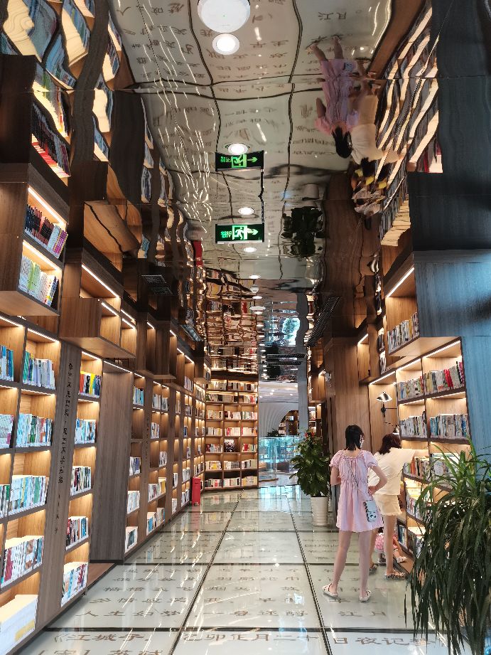 曲江新鸥鹏属于哪个地产公司,北海曲江新鹏城房价