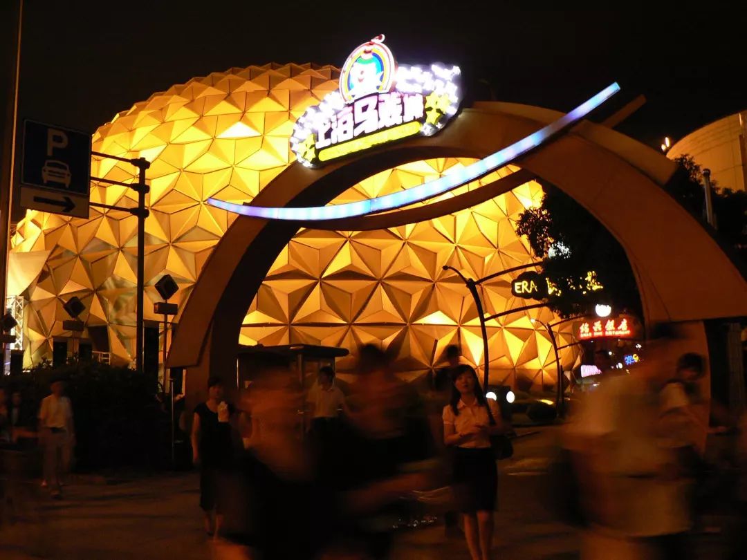 在上海一个月工资两万什么水平,月薪不过3万的看过来