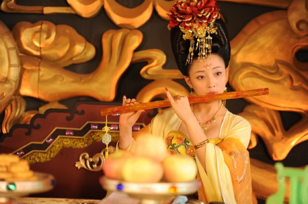 六宫粉黛无颜色杨贵妃,杨贵妃到底有多胖真实体重有多少