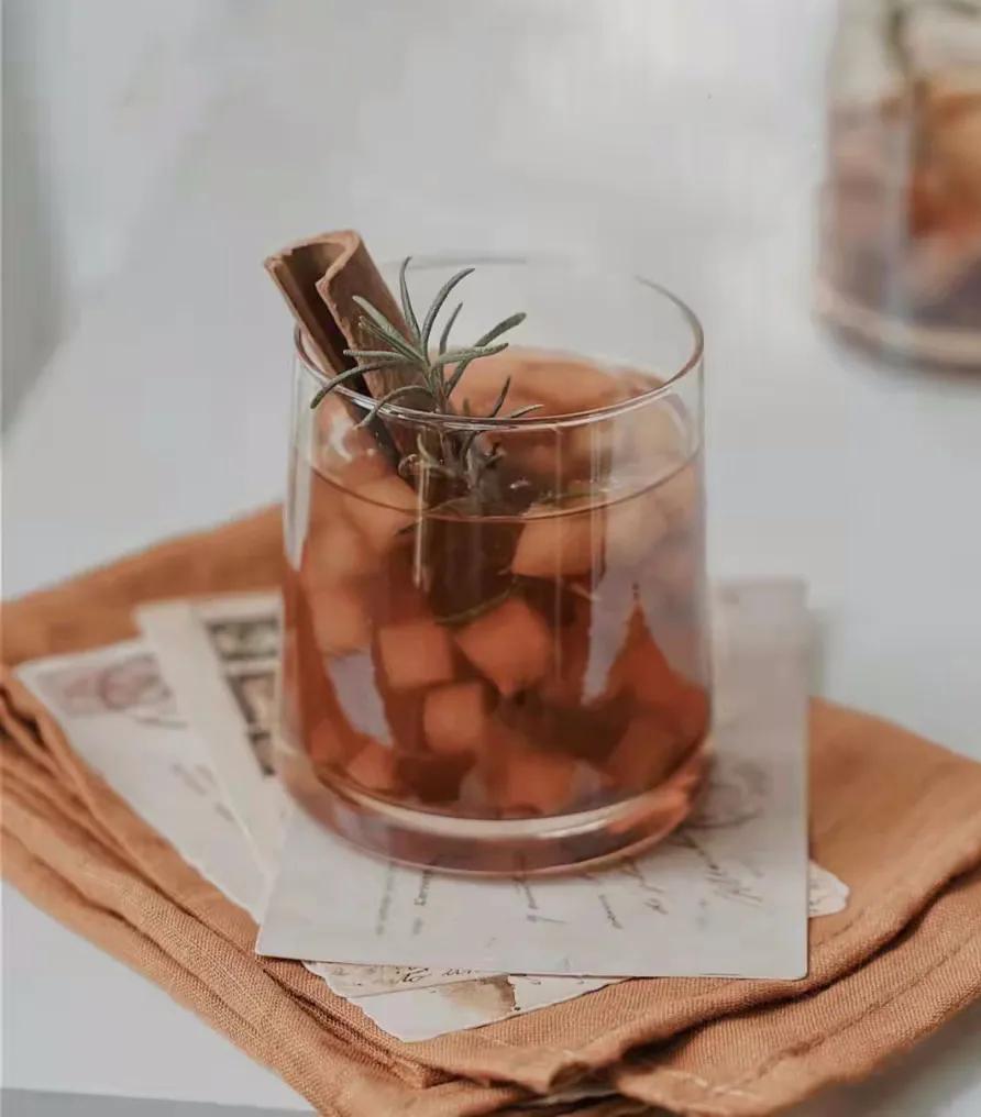 冬天可以喝的热饮,热乎乎的威士忌