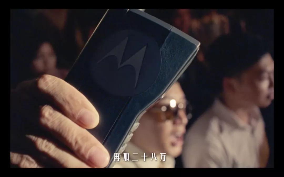 摩托罗拉哪年走下坡路的,摩托罗拉巅峰时期