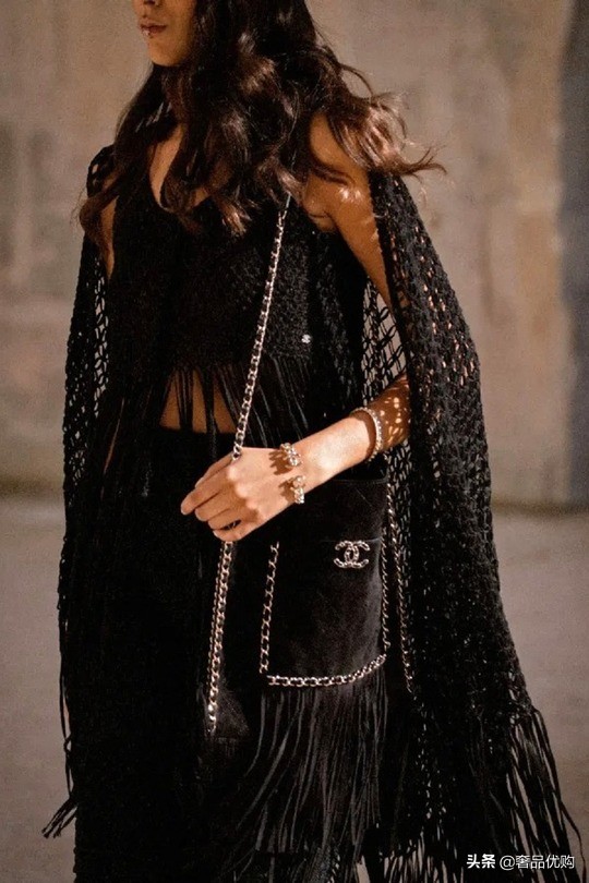 chanel包2018朋克,chanel2018秋冬手风琴单肩包