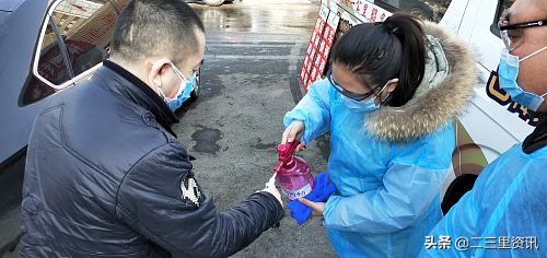 携手防疫抗艾共担健康责任视频,抗疫情同担风雨