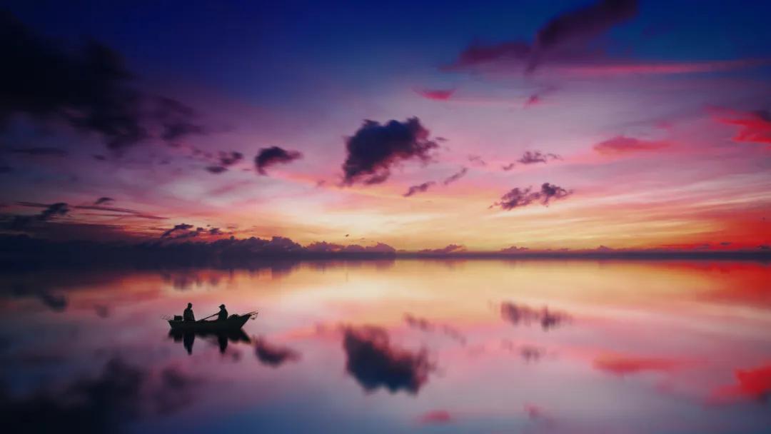 落日余晖光影斑驳,夕阳西下暮色斑驳