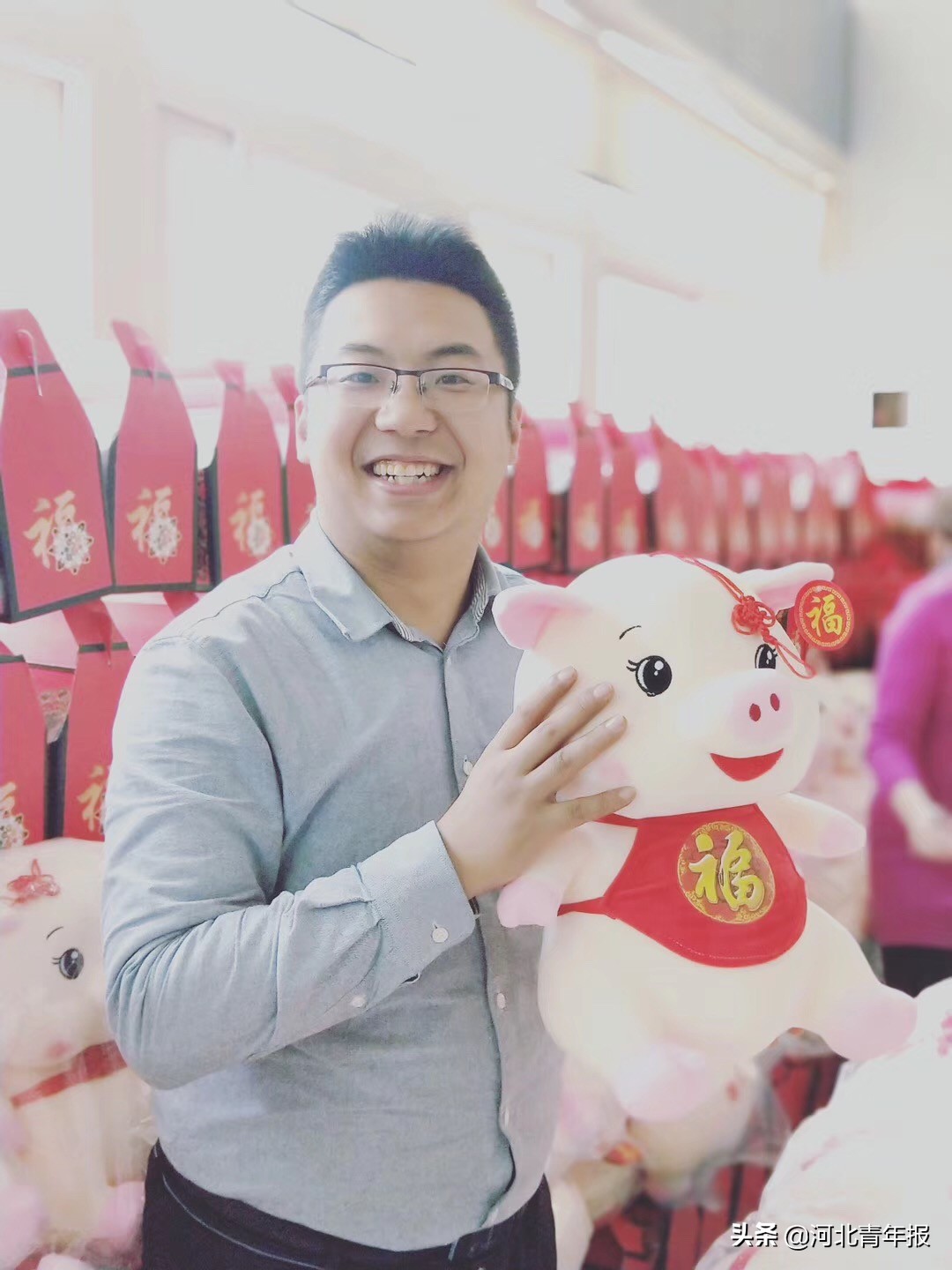 石家庄有位老师用相声“说学逗唱”方式教语文，还教学生唱京剧，不少反对的家长后来态度都180°转变