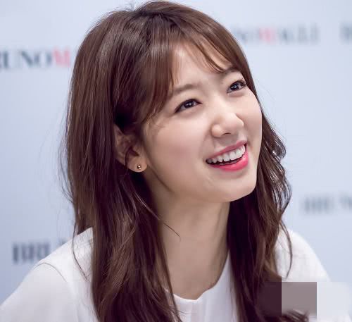 先用隔离还是防晒护肤顺序,隔离防晒是一瓶好还是分开好