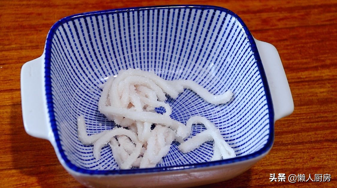 除夕夜吃年夜饭，做一道不一样的菜，吃着很香，家宴待客用得上