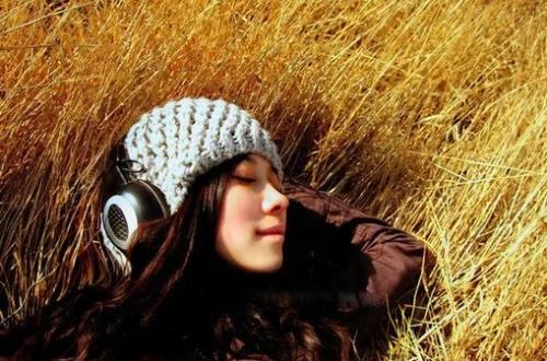 10大震撼心灵的经典背景音乐,50首好听的背景音乐名