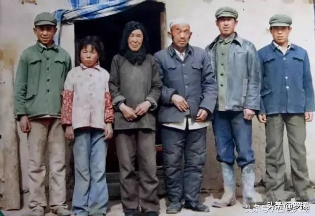 烈士的荣光！罗援洒泪：他们是败仗中的勇士，勿使英雄流血又流泪