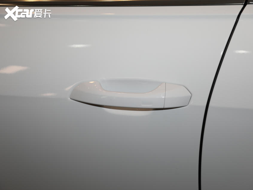 低配奥迪a6l值得买吗,低配奥迪a6l都有什么配置