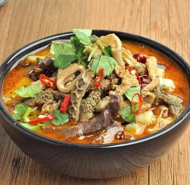 烤全羊舌尖上的美味,柴达木烤全羊