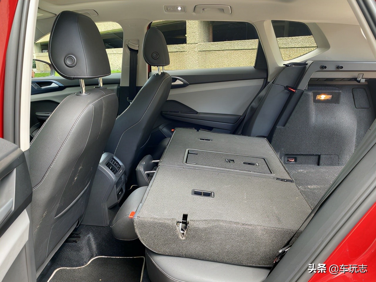 2022年大众陶斯Taos：高尔夫替代品在空间上大放异彩