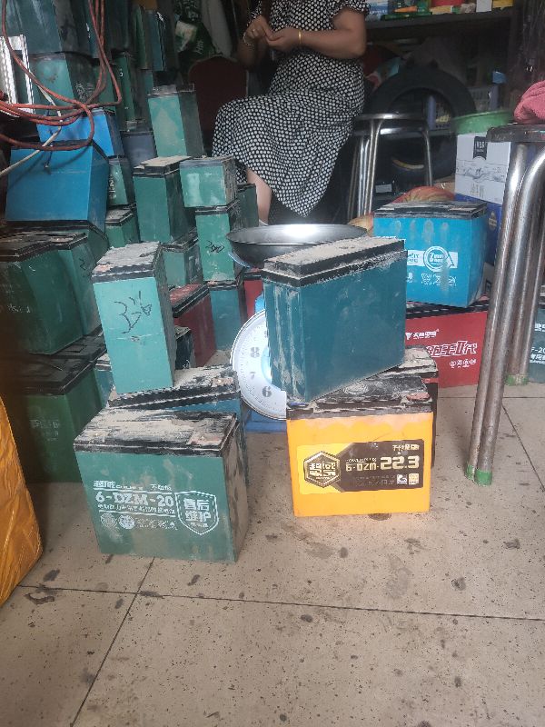 黑金电池和普通电池怎么选,黑金电池和普通电池的区别