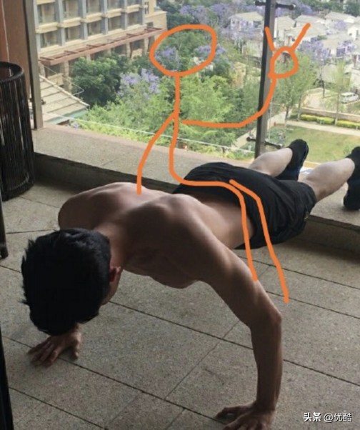 黄景瑜林更新最新视频,黄景瑜和林更新穿西装