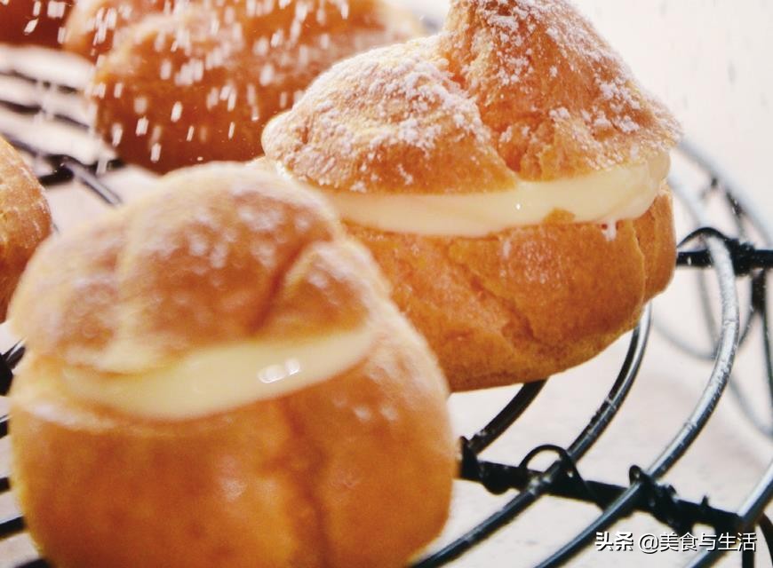 亲手做的泡芙好吃到爆,自己在家怎么做泡芙简单又好吃