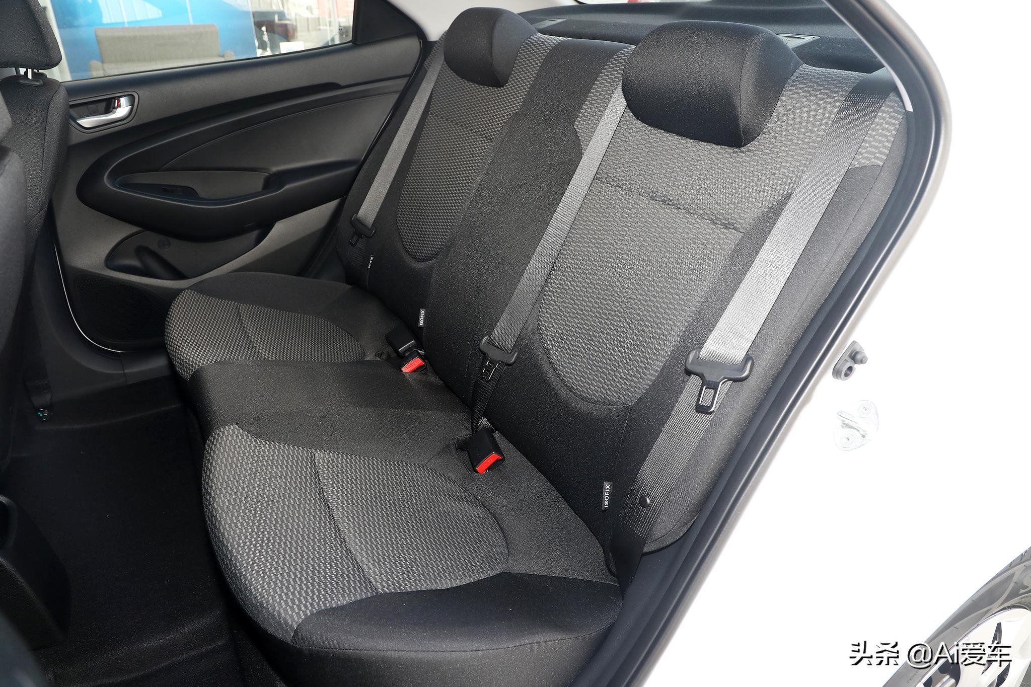 5.1l油耗是多少钱一公里,15年现代瑞纳手动测评