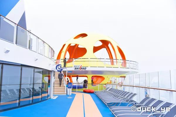 乘坐皇家加勒比邮轮太阳光光谱号,黄晓明皇家加勒比海洋光谱号