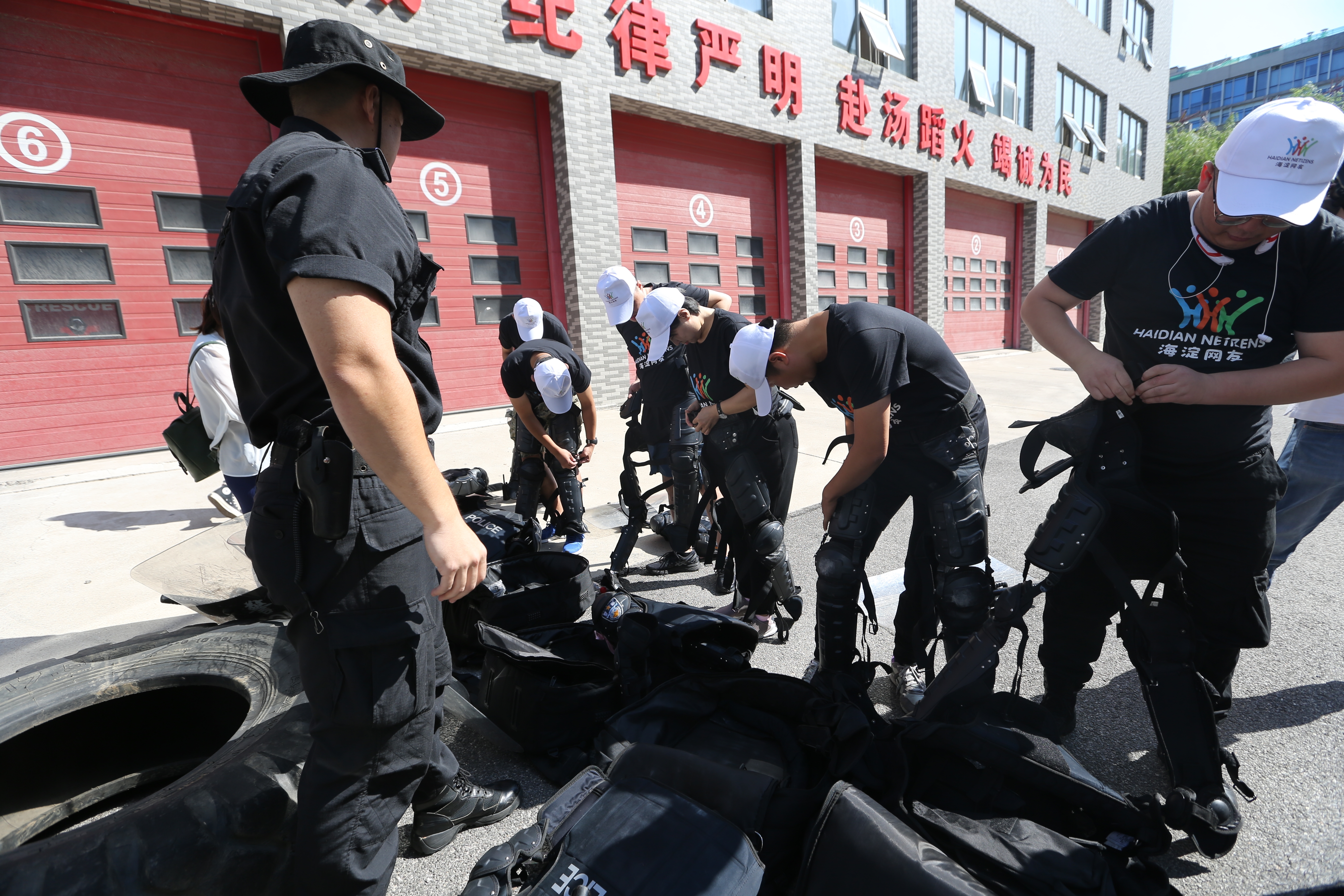 巡特警训练活动,欢乐警营