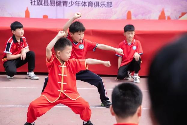 河镇中心小学少年先锋队入队仪式,思源实验学校少先队入队仪式