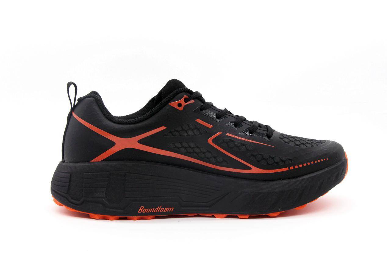 vibram防滑跑鞋徒步,vibram大底耐磨测试