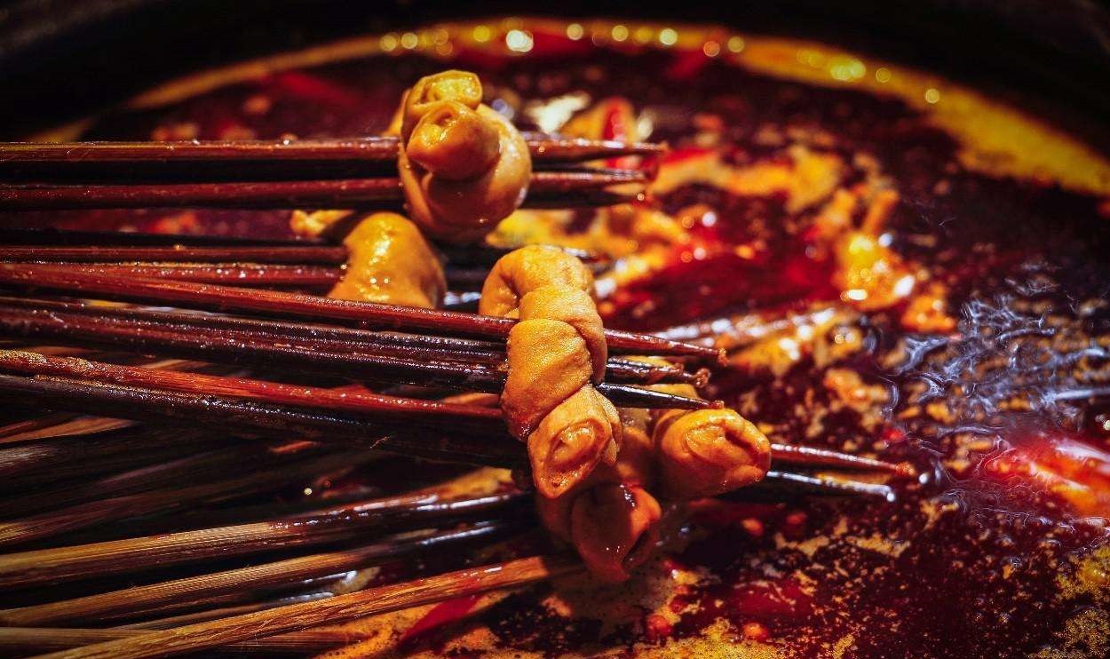 一年赚100万的小餐馆,做餐饮一年2000万的生意咋做